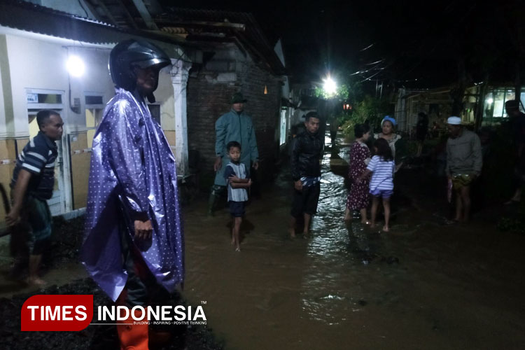 Rumah Warga dan Jalan Terendam Banjir di Maesan Bondowoso