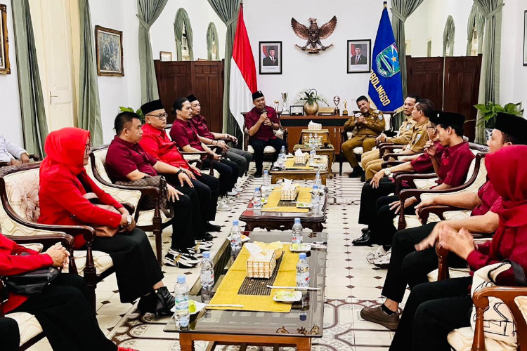 PDIP Probolinggo Temui Gus Haris, Sodorkan Gagasan Merawat Pertiwi