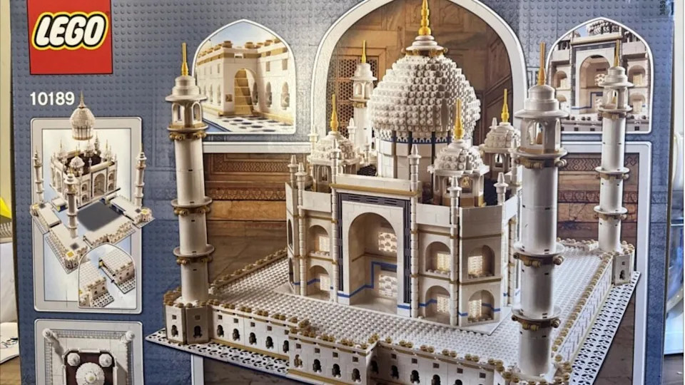 LEGO-Taj-Mahal.jpg