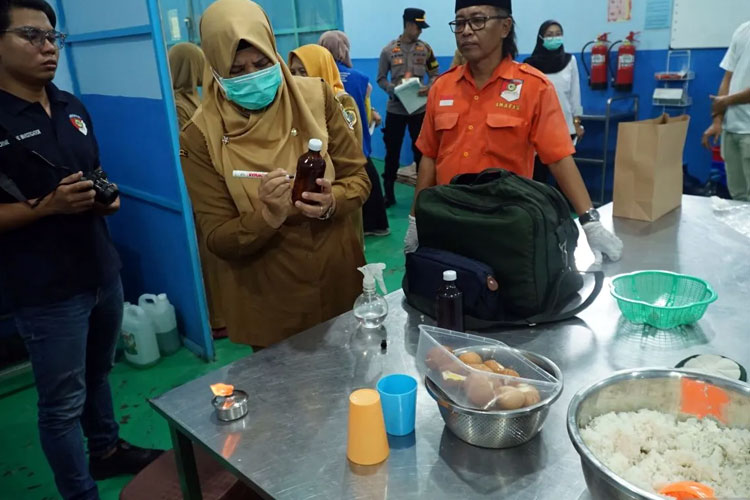 Buntut Keracunan MBG di SMKN 3 Boyolangu, SPPG Moyoketen Tulungagung Dibekukan