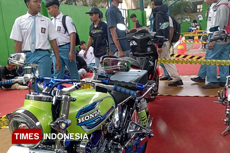 arena-kontes-motor-modifikasi-b.jpg