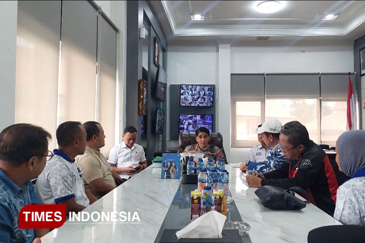 Audiensi-PSSI-Banyuwangi-a.jpg