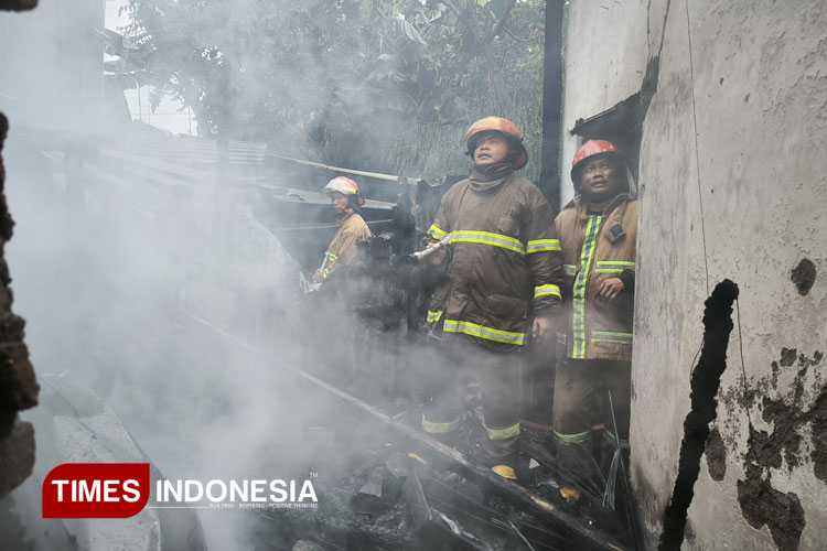 Kebakaran Hanguskan Rumah di Probolinggo, Diduga Korsleting Listrik
