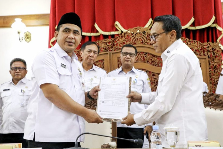 Risma Ardhi Chandra Resmi Menjabat Plt Bupati Pati