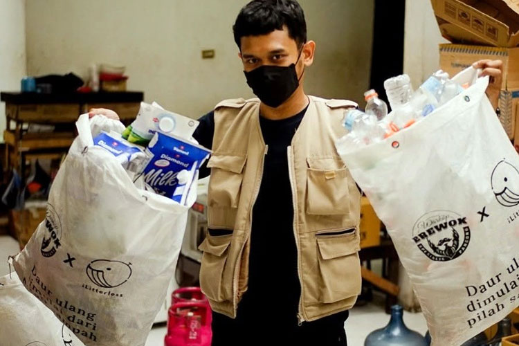 iLitterLess Ajak Kafe di Malang Kelola Sampah Berkelanjutan