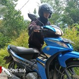 Jalan Rusak dan Ekstrem, Guru SMPN 4 Tegalombo Pacitan Pertaruhkan Nyawa Demi Mengajar