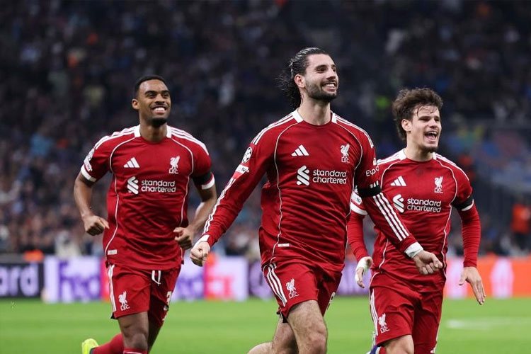 Hasil Liga Champions: Klub Inggris Menggila, Bayern Lolos, Barcelona Masih Terancam Playoff