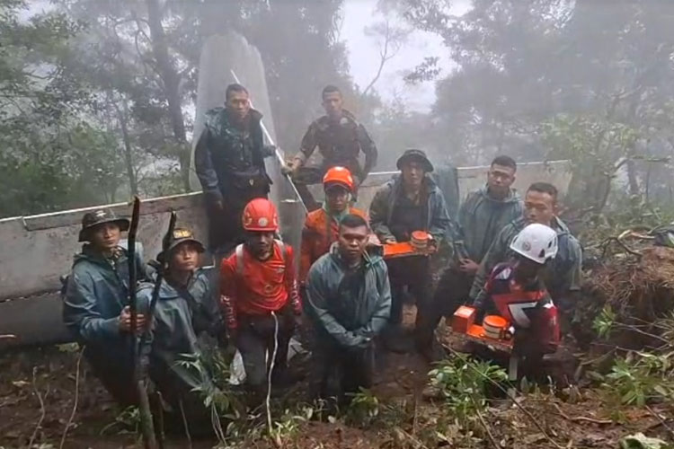 SAR Temukan Korban Tambahan dan Black Box Pesawat ATR yang Jatuh di Bulusaraung