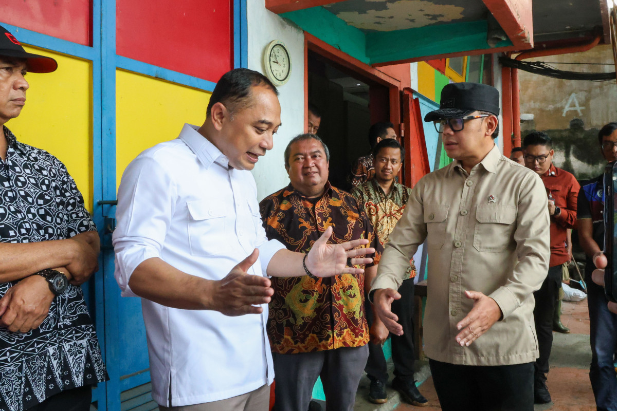 Rahasia Surabaya Kurangi Banjir: Sistem Pompa Terintegrasi Dilirik Wamendagri