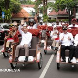 Pemkot Surabaya Terima Bantuan Becak Listrik GSN
