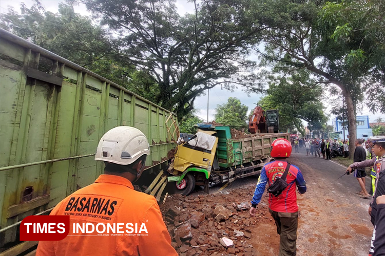 Kecelakaan Beruntun di Jalan Raya Jember-Banyuwangi, Satu Orang Meninggal
