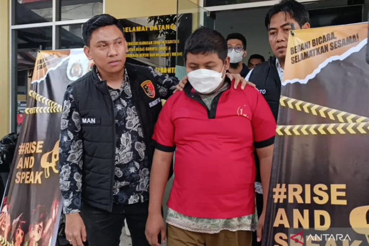 Dosen NTB Dituntut 10 Tahun Bui karena Peras dan Lecehkan 6 Mahasiswi, Modus Pakai Tameng Agama