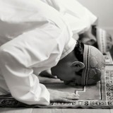 Banyak Salah Kaprah, Masbuq Tanpa Satu Rakaat Shalat Jumatnya Tidak Sah