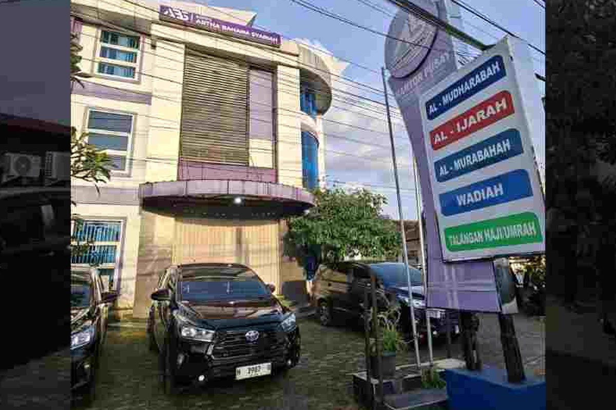 KPK Geledah Koperasi Diduga Milik Timses Sudewo, Sejumlah Koper dan Dokumen Disita