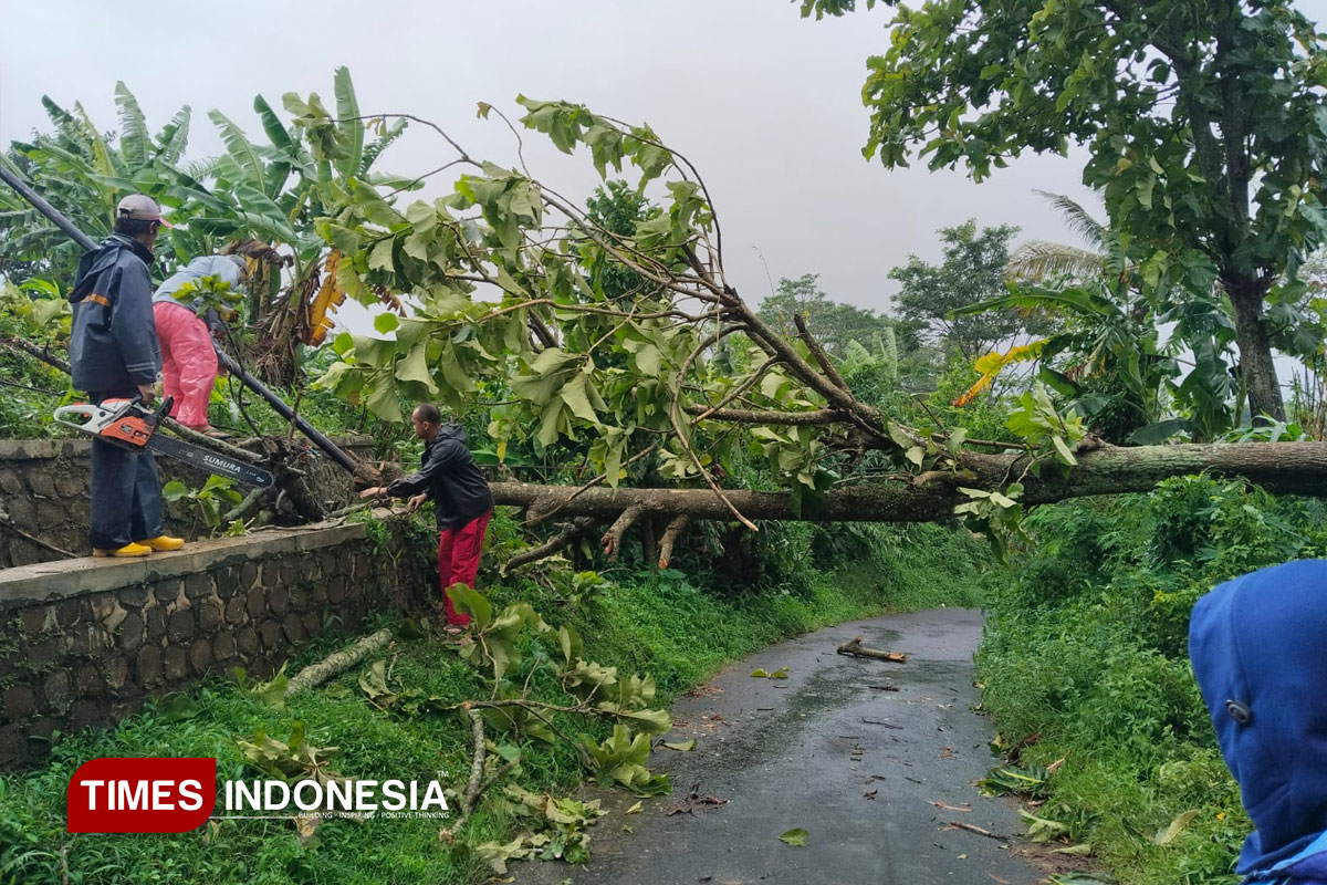 Cuaca Ekstrem dan Longsor Terjang Majalengka, 7 Kecamatan Terdampak