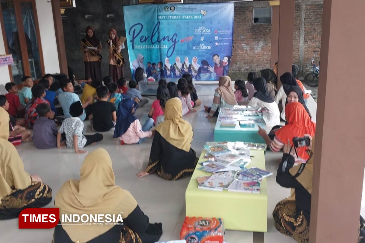 Perpustakaan Keliling Sapa Warga Jombang, Hidupkan Budaya Baca Sejak Dini
