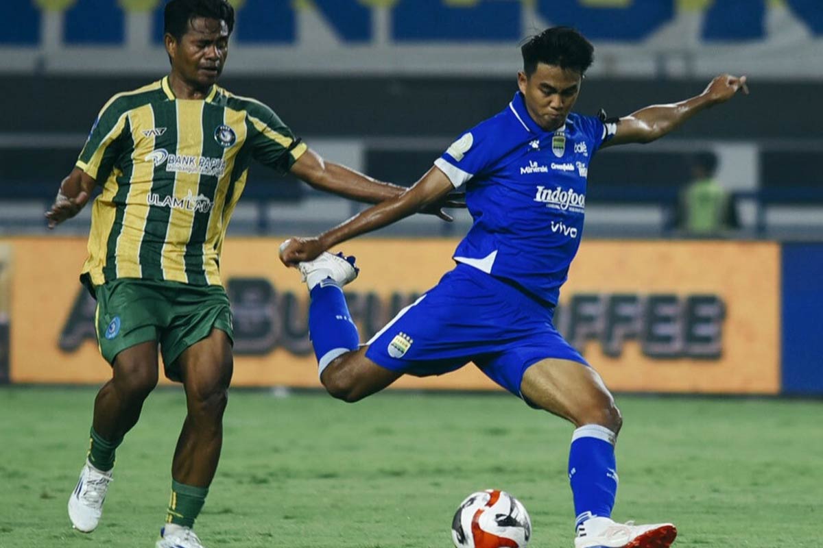 Persib Bandung vs PSBS Biak, Skor Kacamata Hiasi Babak Pertama