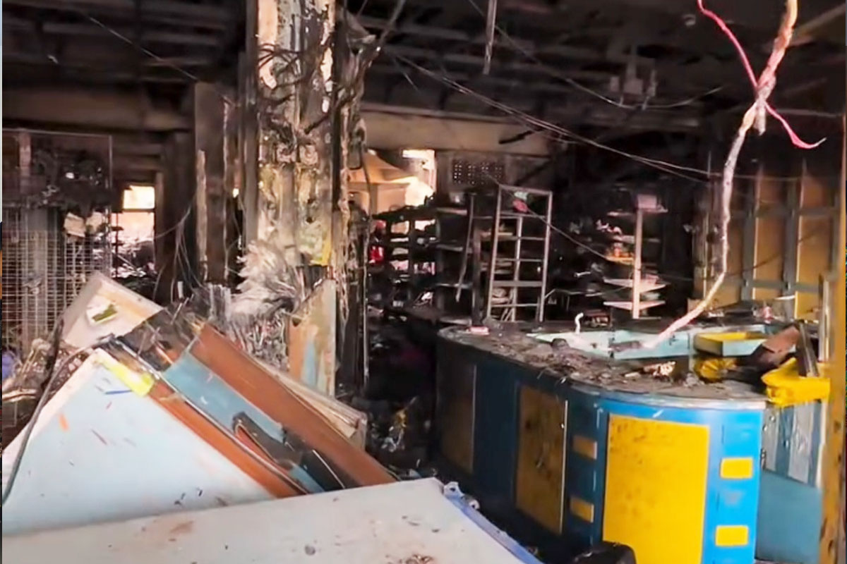 Pasca Kebakaran Toko Sanya Cianjur, Proses Pendinginan Masih Terus Dilakukan