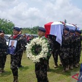 Suasana Haru Iringi Pemakaman Pilot ATR 42-500 Capt Andy Dahananto di Tigaraksa
