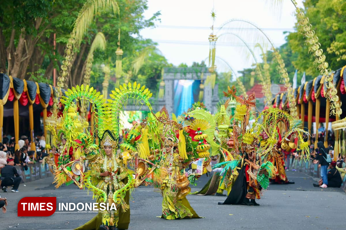 Festival-Banyuwangi-Ethno-Carnival.jpg