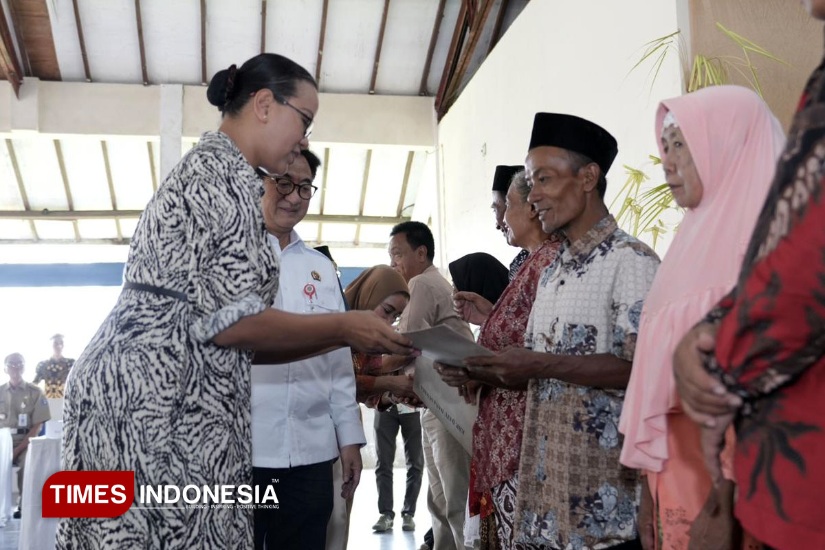 Keraton Yogyakarta Tegaskan Kepastian Hukum Warga Turgo Lewat Penyerahan 141 Serat Palilah