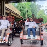 200 Tukang Becak di Bondowoso Menerima Becak Listrik dari Presiden Prabowo