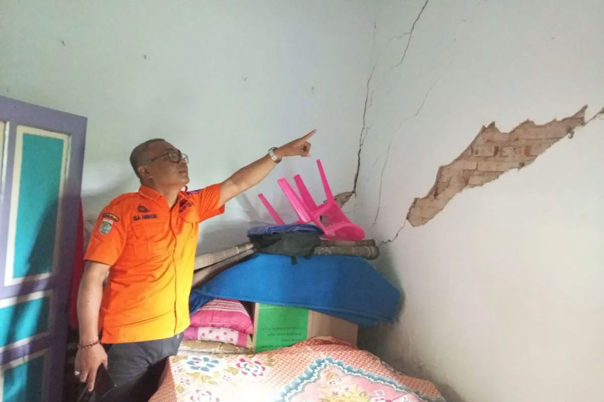 Dua Rumah Warga di Sumbermanjing Wetan Kabupaten Malang Rusak Ringan Akibat Gempa Pacitan