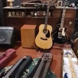 Bengkel Gitar Rapi dan Presisi di  Broken Chord Surabaya