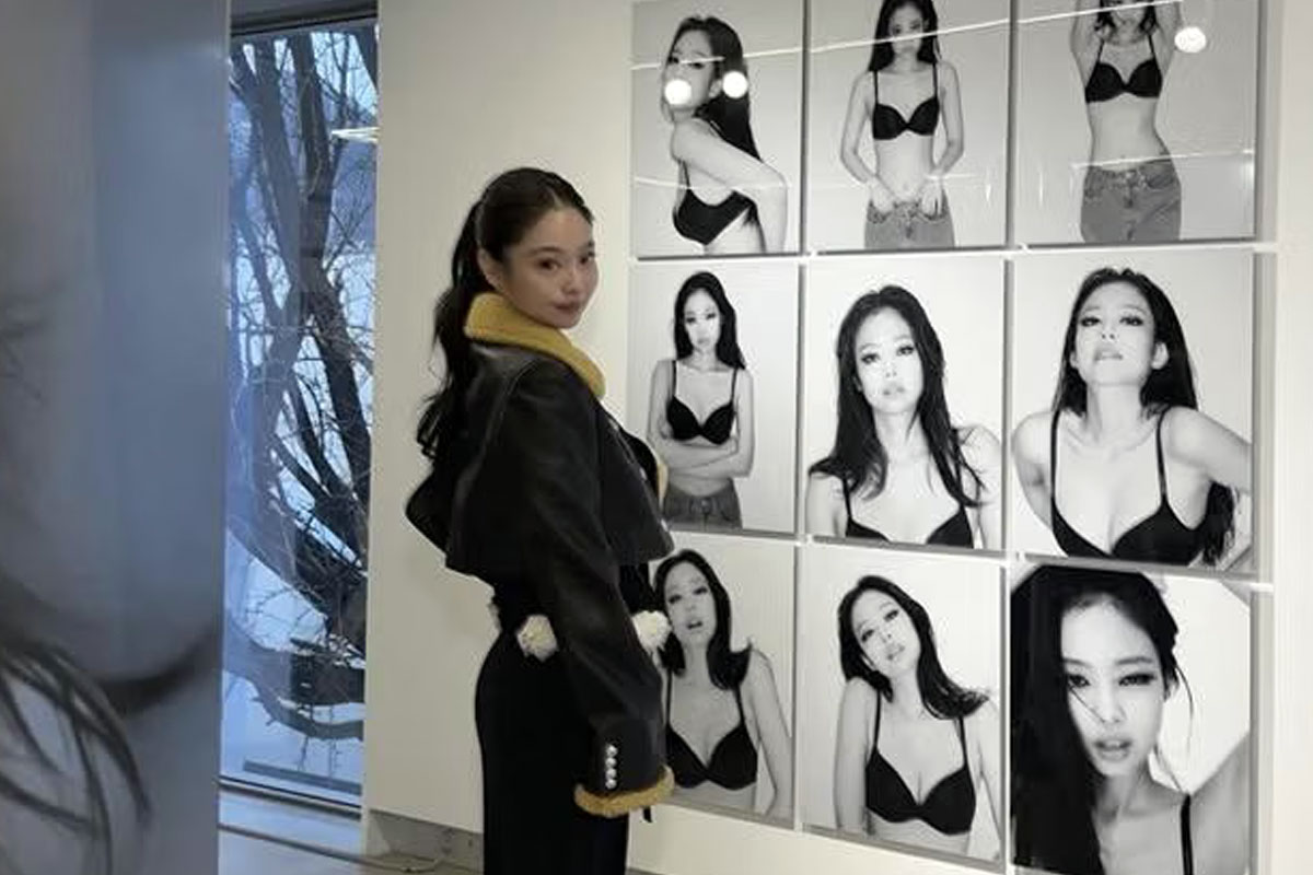 Pameran Foto Jennie BLACKPINK Bajir Hujatan