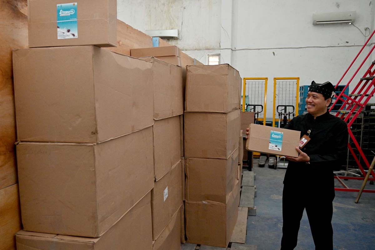 Kemenkes Dukung Percepatan Penanggulangan TB di Banyuwangi, Salurkan 60 Ribu Sachet Susu Pendamping