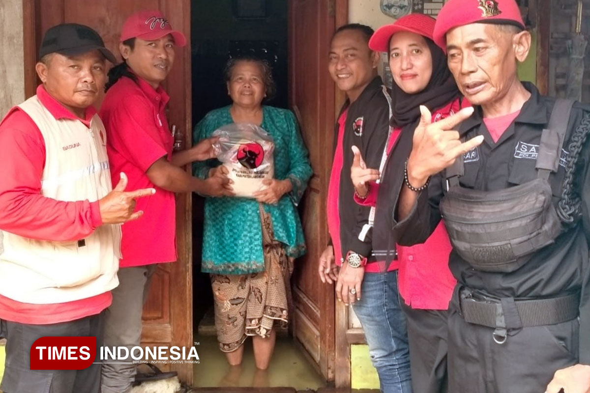DPC PDI Perjuangan Lamongan Baksos Peduli Bencana Alam