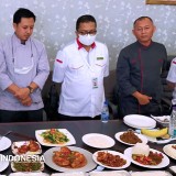 Jaga Stamina Jelang Armuzna, Kemenhaj Siapkan Stand UMKM di Lobi Hotel Jemaah Haji Indonesia