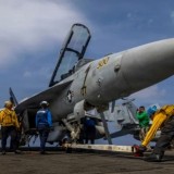 Ketegangan AS–Iran Memanas, Armada USS Abraham Lincoln Gelar Latihan Perang di Timur Tengah