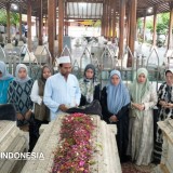 Jelang Ramadan, Wisata Religi Gresik Dibanjiri Peziarah