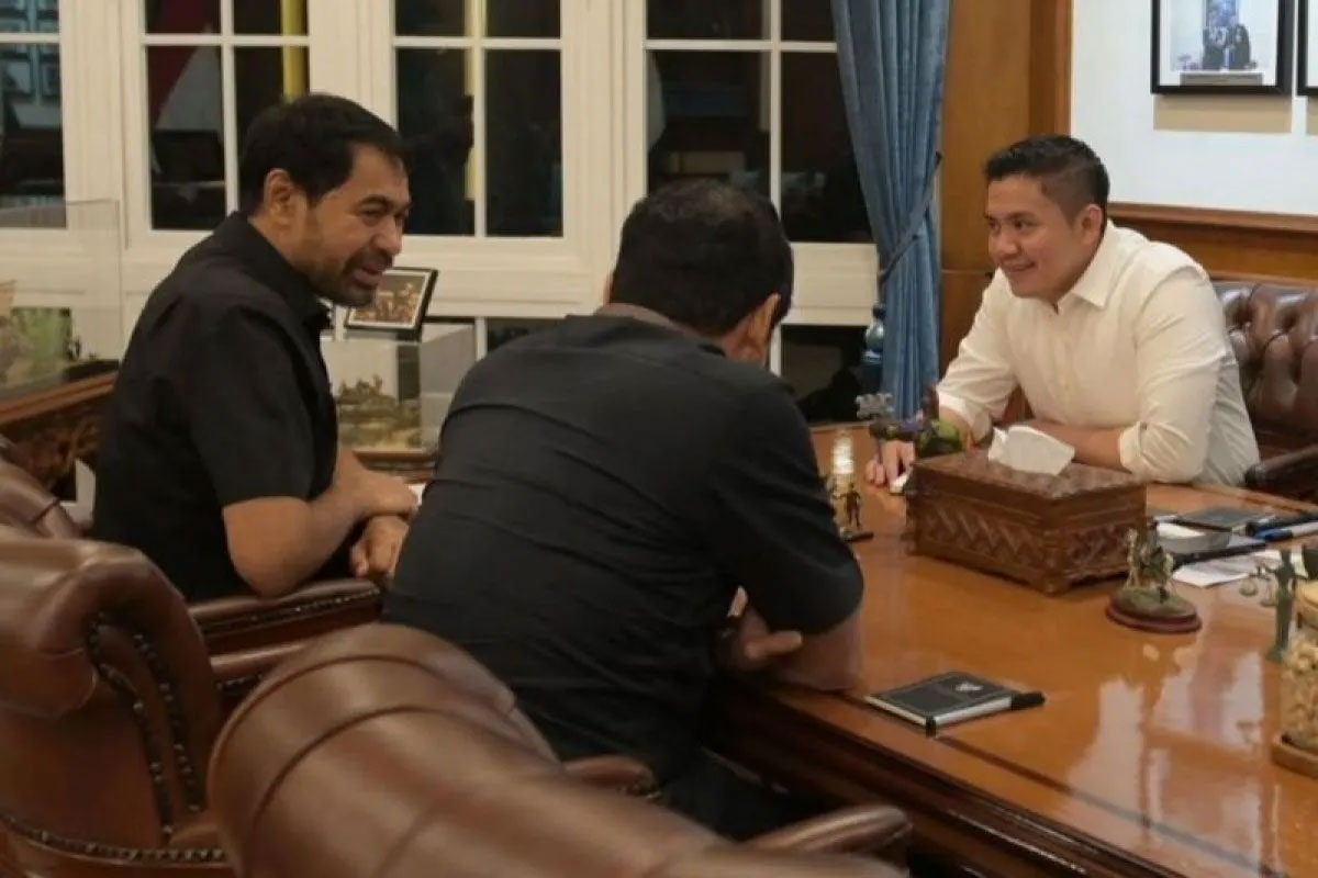 Sekretaris Kabinet Terima Gubernur Aceh, Bahas Pemulihan Pascabencana dan Pembangunan Hunian Warga