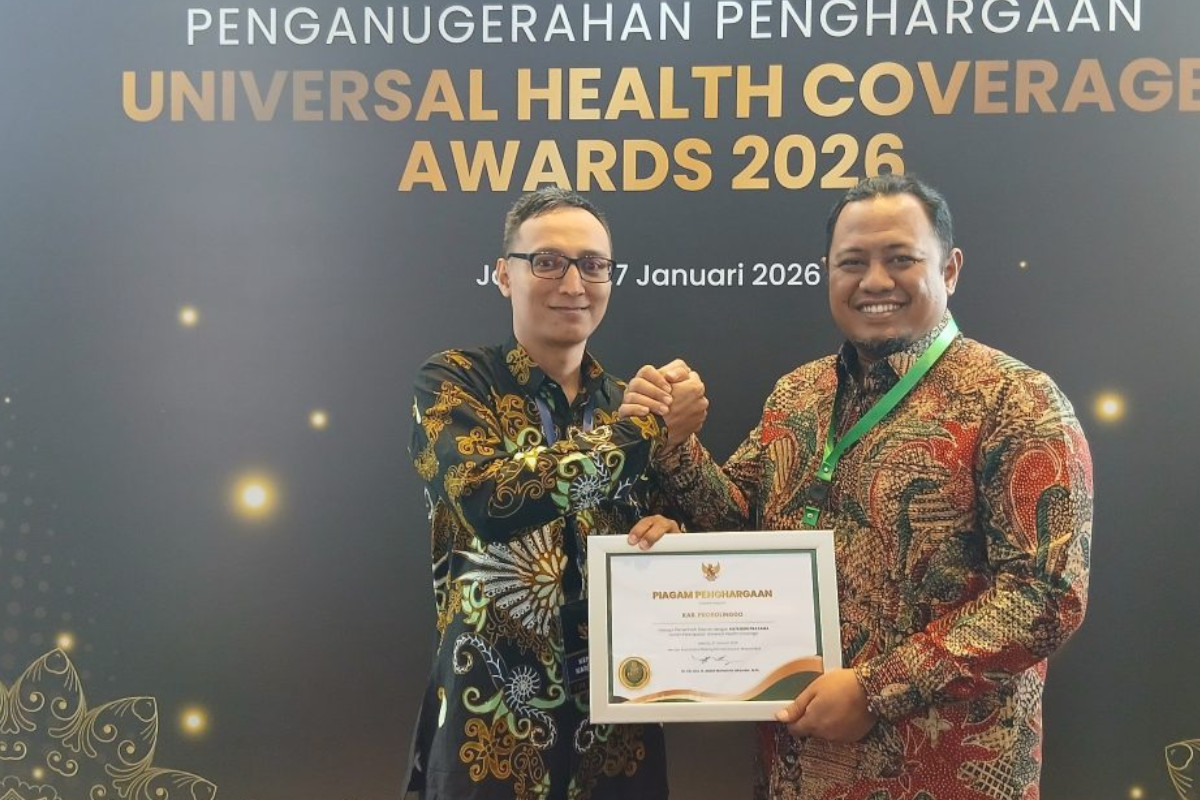 Tembus Target Nasional, Pemkab Probolinggo Sabet UHC Award 2026 Kategori Pratama