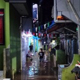 Sempat Capai 2 Meter, Banjir di Kebon Pala Berangsur Surut ke Ketinggian 1 Meter