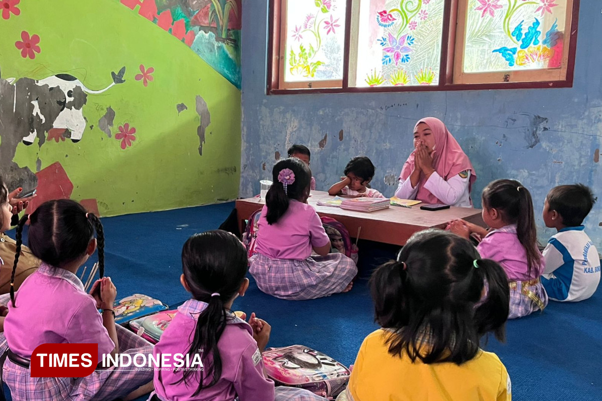 Beda Nasib dengan Karyawan MBG, Guru KB Gaji Minim dan Status Tak Jelas