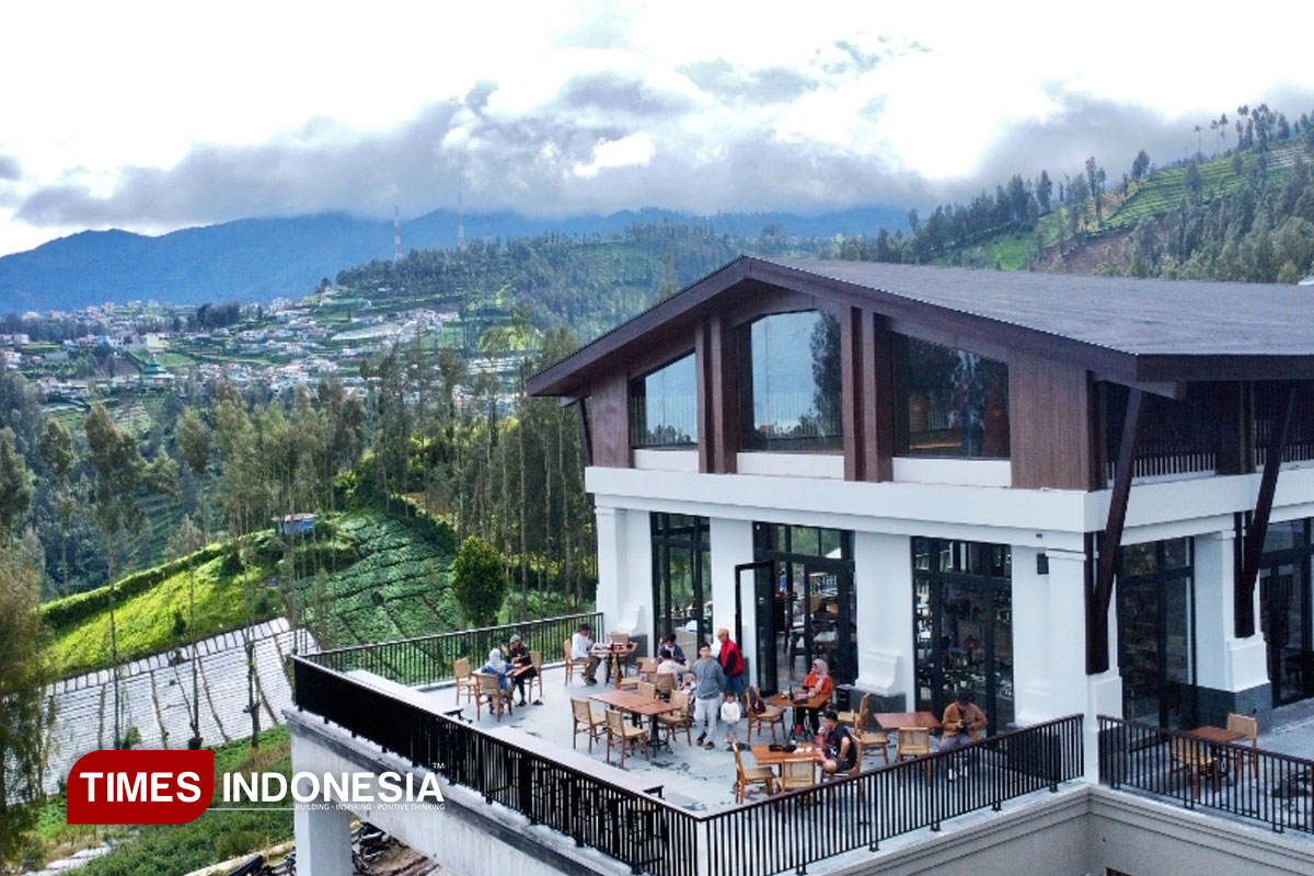 Jambuluwuk Bromo Resort & Poshtel: Kemewahan Bintang Lima dan Kearifan Lokal Tengger