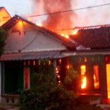 Diduga Korsleting Listrik, Rumah Warga Langensari Kota Banjar Ludes Terbakar