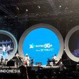 Teknologi Portal Visual Satukan Panggung Iwan Fals di Surabaya dengan GIGI di Jakarta