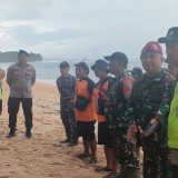 Nelayan Hilang Diduga Terseret Ombak, Tim Gabungan Sisir Pantai Balekambang Malang