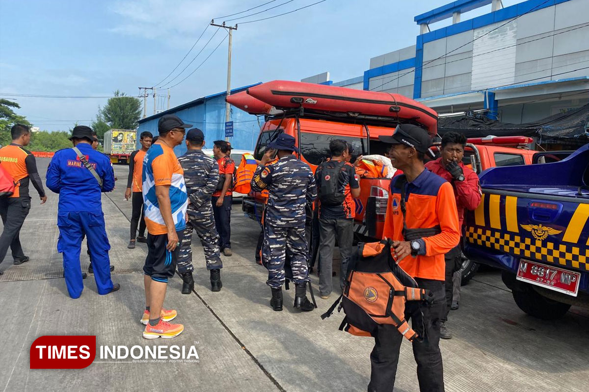 Tim SAR Gabungan Lanjutkan Pencarian ABK yang Hilang di Perairan Gili Ketapang