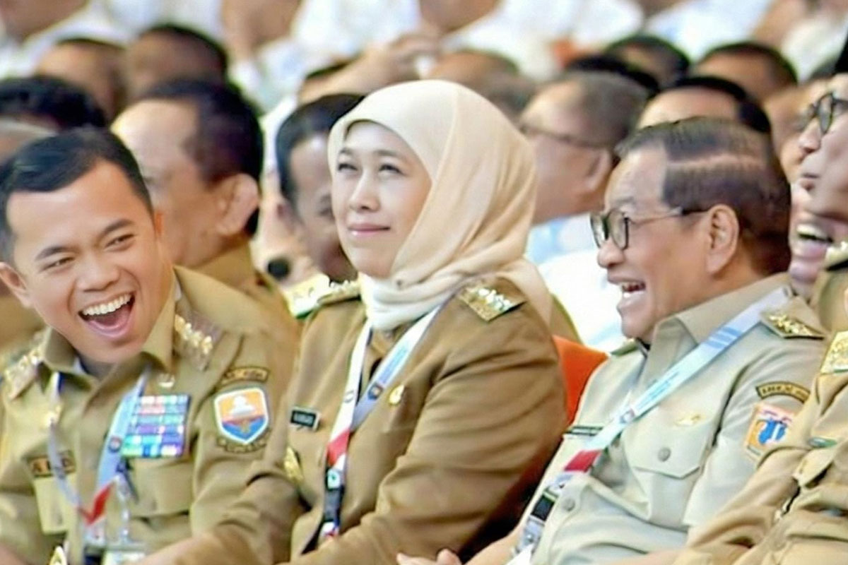 Gubernur-Khofifah-bersama-Wagub-Emil-B.jpg