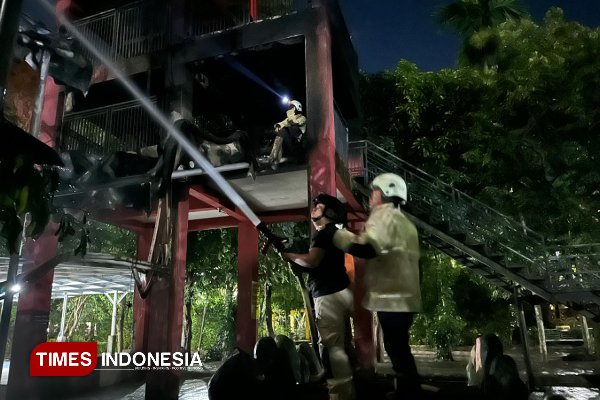 Wahana Anak Navara Waterpark Bondowoso Terbakar, Kerugian Capai Rp900 Juta