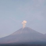 Semeru Kembali Meletus, Masyarakat Dilarang Beraktivitas dalam Radius 5 Km dari Puncak