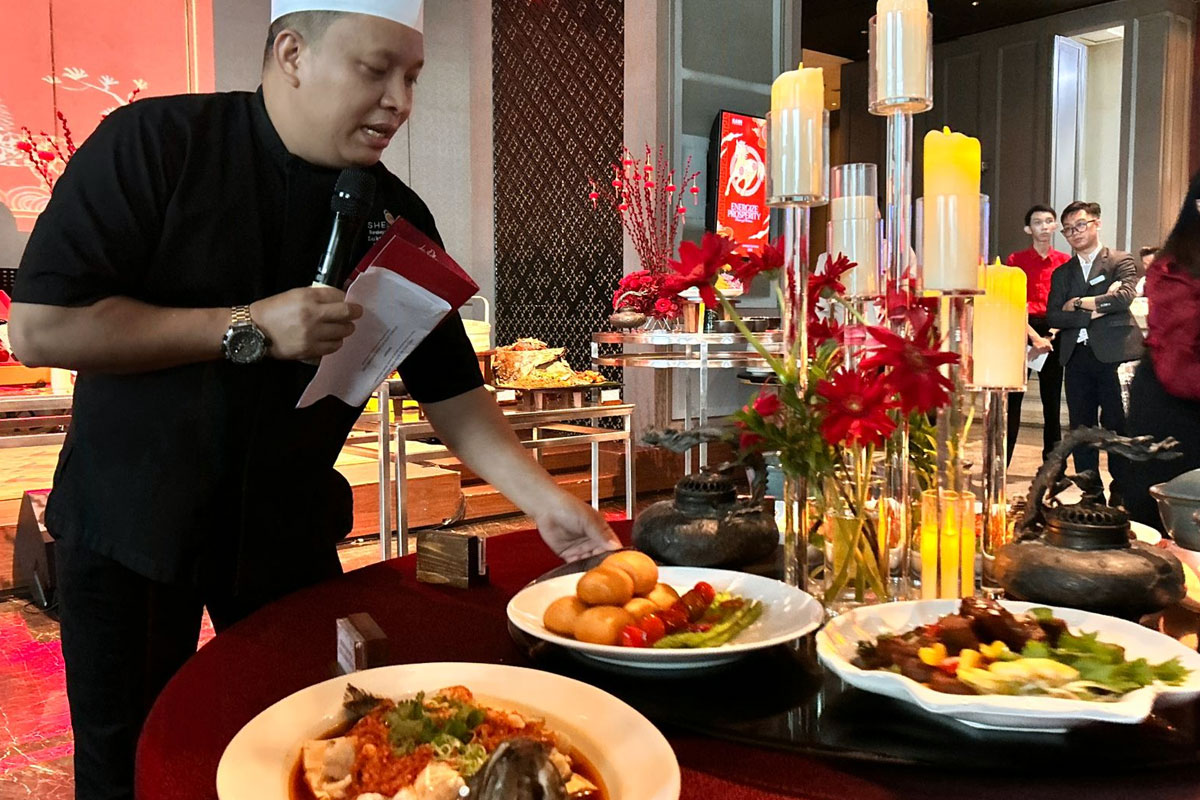 Sheraton Surabaya Hadirkan Tiga Set Menu, Imlek Bertabur Energi dan Kemakmuran