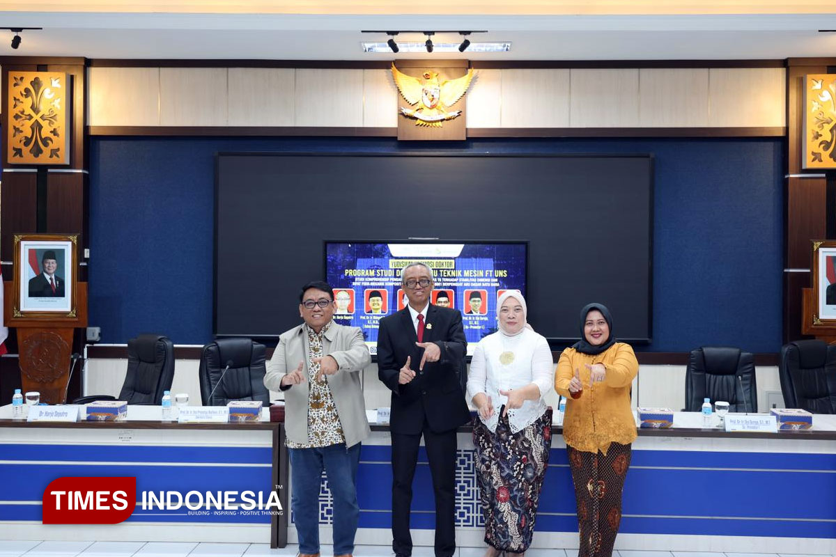 Raih Gelar Doktor di UNS, Rektor Untag Surabaya Perkuat Riset Komposit Ramah Lingkungan