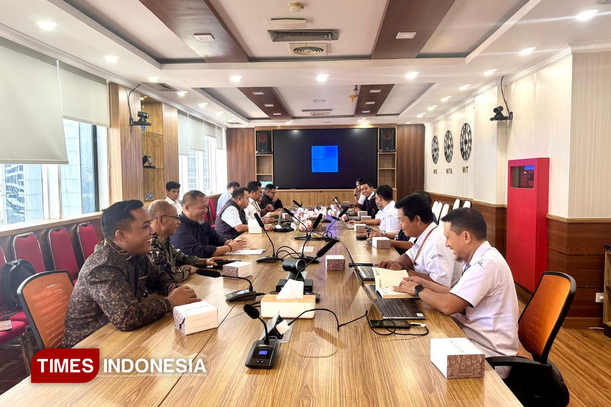 Bahas Program KNMP untuk Nelayan, Pimpinan DPRD KLU Bertemu Dirjen KKP RI