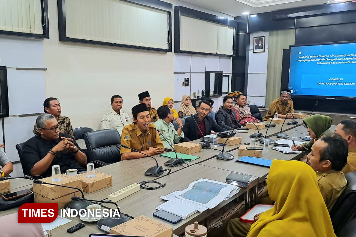 Warga Tebuwung Gresik Desak Pembongkaran Warung yang Diduga untuk Praktik Prostitusi